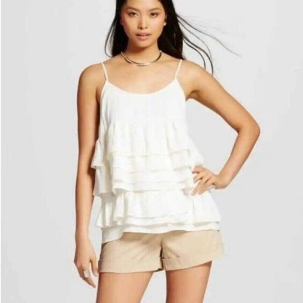 WHO WHAT WEAR Cream Ruffled Tiered Camisole Top  Adjustable Straps SZ Medium
